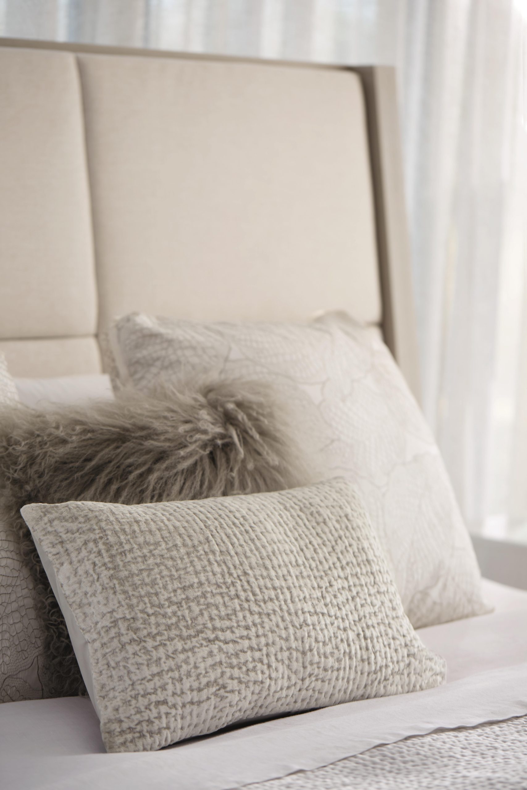 Axiom Upholstered Panel Queen Bed - Image 4