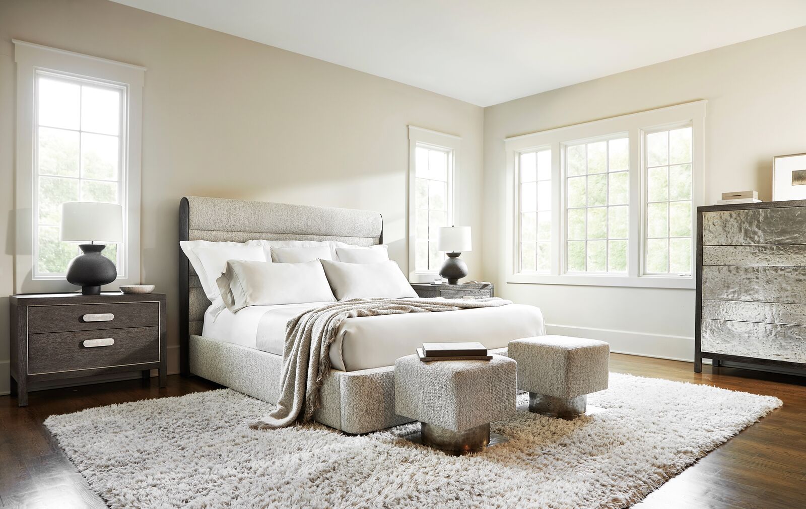 Prado Upholstered Queen Bed - Image 4