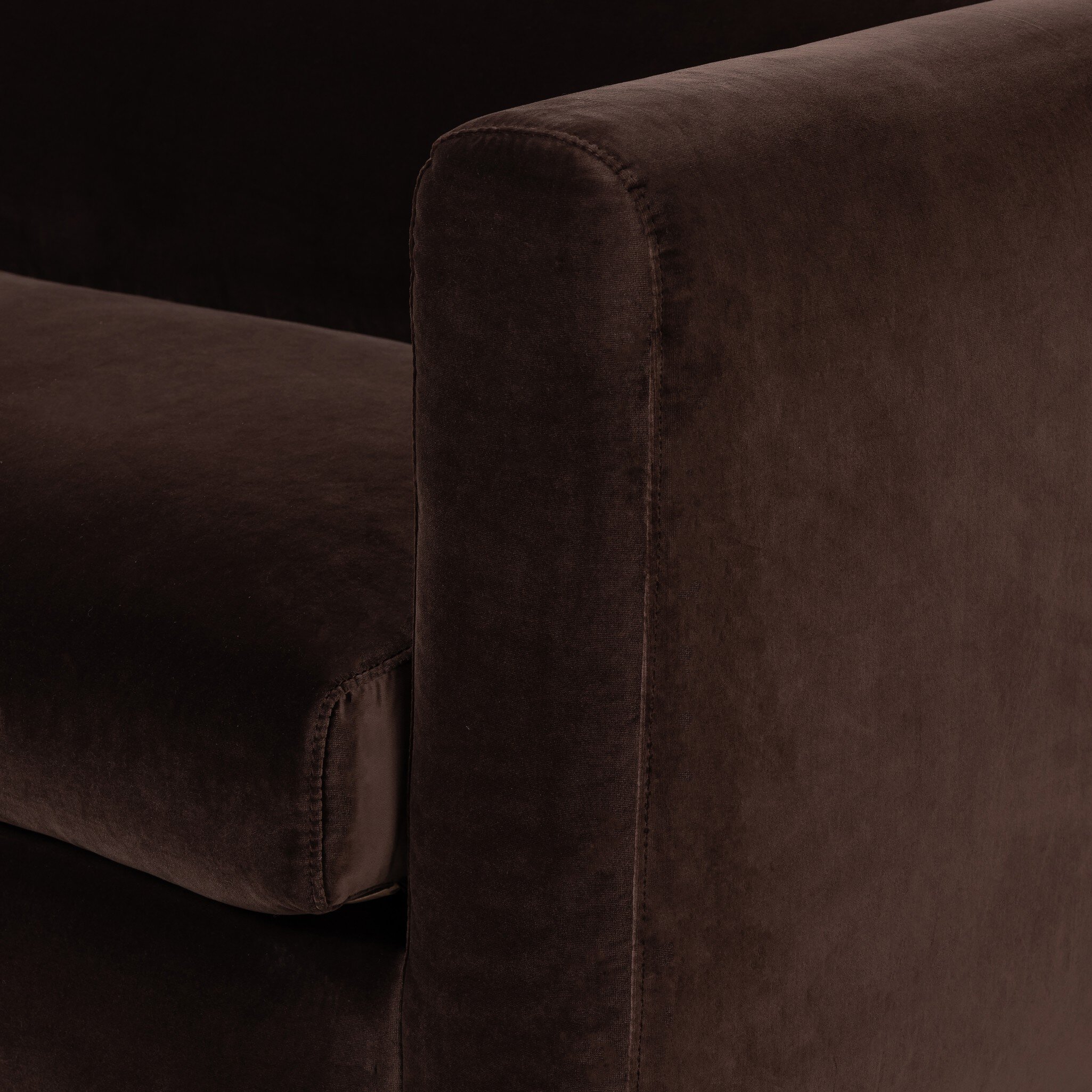 Elizabeth Sofa - Image 10