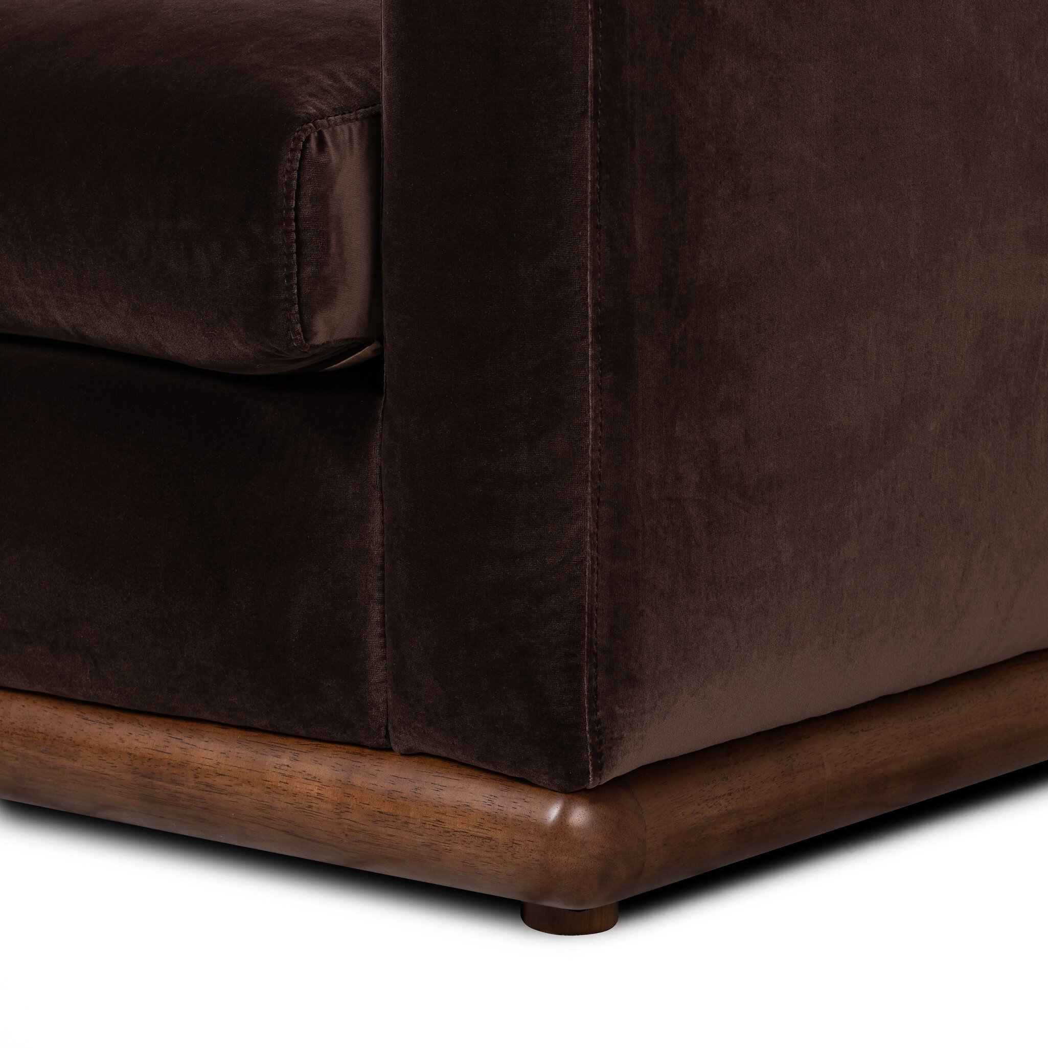 Elizabeth Sofa - Image 12