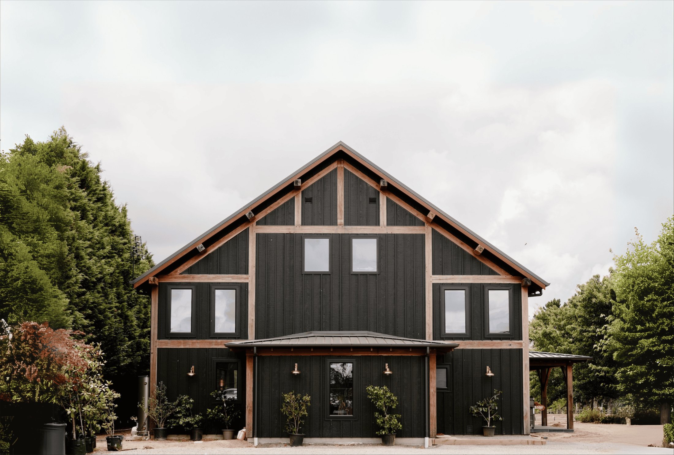The Barn, Glenquarry NSW – contemporary American-style barn exterior